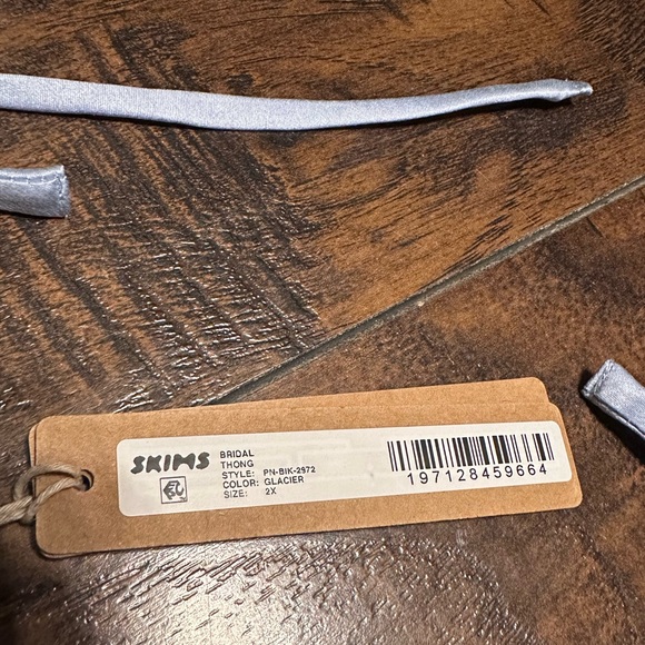 Women’s SKIMS Bridal Thongs Glaciar Swim - Picture 4 of 5